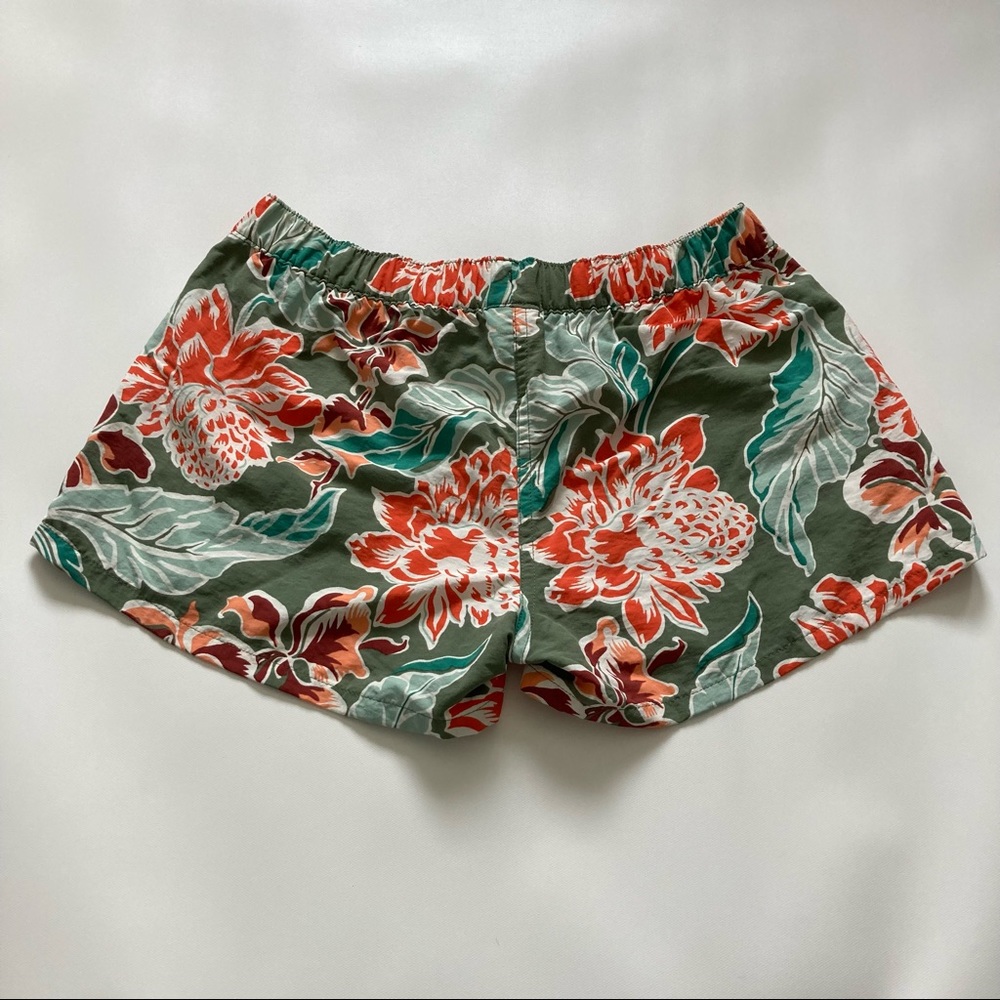 Patagonia Barely Baggies Shorts - Picture 2 of 8